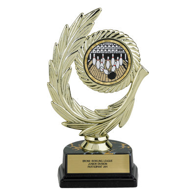07-1/4 INCH WREATH TROPHY, HOLDS MEDALLION INSERT