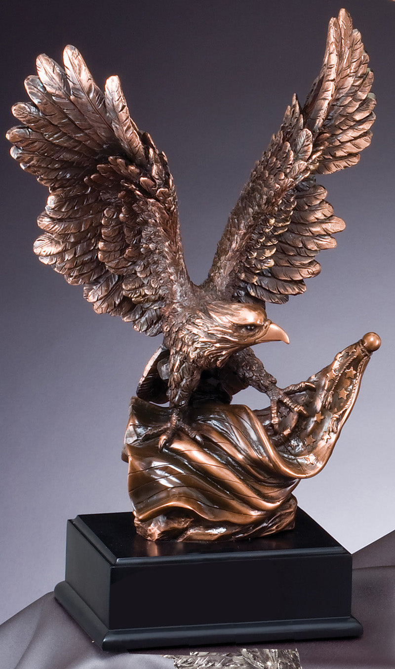 14 INCH ELECTROPLATED ANTIQUE BRONZE AMERICAN EAGLE FLAG TROPHY ON BLACK BASE