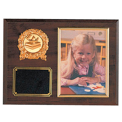 9 X 12 WALNUT FINISH PHOTO PLAQUE