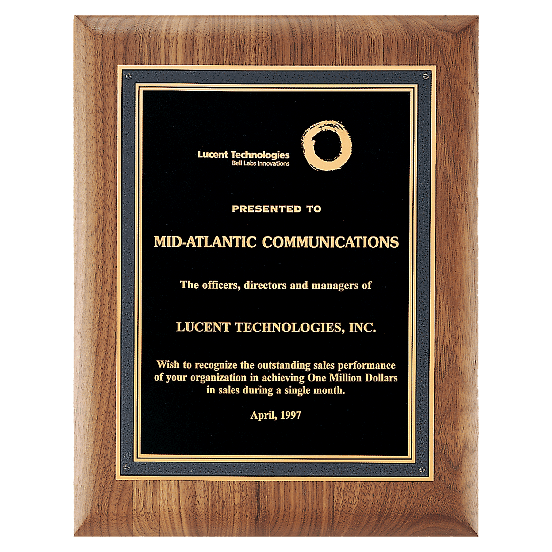 Walnut Plaque with Black/Gold Florentine Border Textured Black 2 7" x 9" American LaserFX Plate