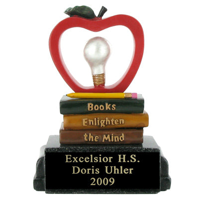 BOOKS ENLIGHTEN THE MIND SCHOLASTIC TROPHY, 5 INCH